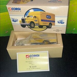 Breyer Corgi Yellow Mack B Series Van